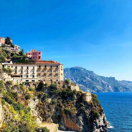 Apartahotel Palazzo Castiglione Art Relais 3*
