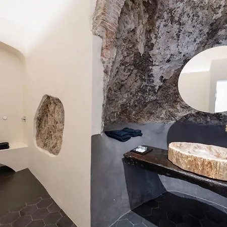 Palazzo Castiglione Art Relais Aparthotel